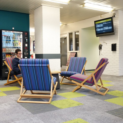 Oxford Brookes University - Deck chairs in breakout space